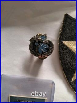 US Army 2nd Infantry Division WW2 Patch and Insignia Set with Rare Cards