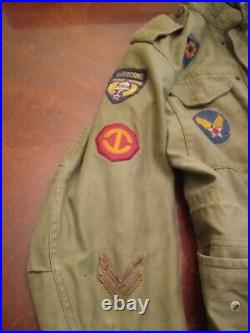 Vintage WORLD WAR II US Army Military M-1943 Field Jacket WWII with Patches