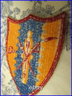 Vtg. WWII / KW Era US Army 4th Cavalry Regiment Red Border FE, CE Pocket Patch