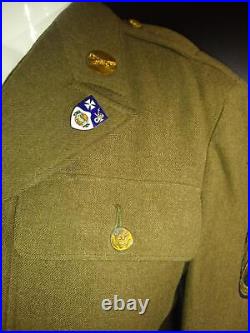 World War 2 US Army Uniform Staff Sgt. Arm Rank Patches/ US and Infantry Lapel